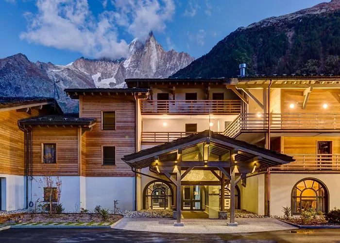 The Drus Luxury With And Indoor Pool شامونكس