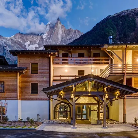 Thedrus Luxury Apt, Swimming Pool, & Chamonix